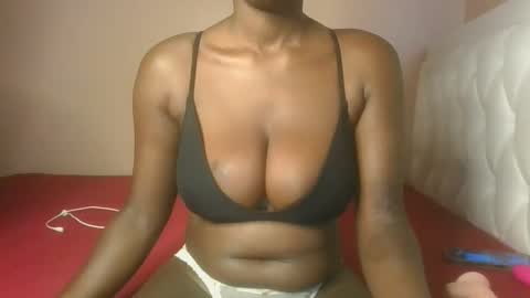 Snapshot of sexy_daniela1 chatting on October 18, 2025, 8:37 am Sexy daniela online show from October 18, 2025, 8:37 am
