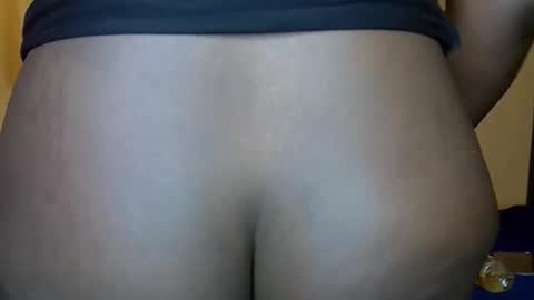 Snapshot of sexy_esther92 chatting on March 17, 2026, 7:33 am sexy_esther92 online show from March 17, 2026, 7:33 am