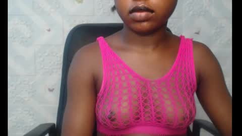 Snapshot of sexy_floral chatting on October 22, 2025, 10:15 am Angela online show from October 22, 2025, 10:15 am
