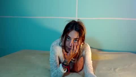 Snapshot of sexy_foxx_ chatting on February 18, 2026, 9:00 pm Antonella online show from February 18, 2026, 9:00 pm