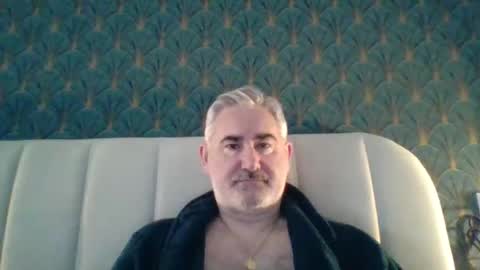 Antonio online show from May 17, 2026, 5:49 am