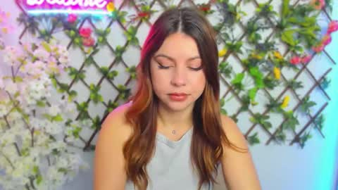 Lily online show from December 5, 2025, 2:53 am