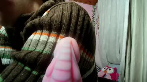 sexy lolas online show from April 24, 2026, 5:32 am