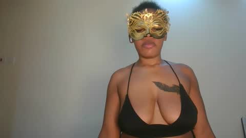 Snapshot of sexy_lyna chatting on June 4, 2026, 7:14 am sexy_lyna online show from June 4, 2026, 7:14 am