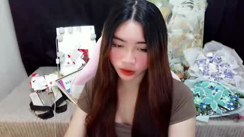 Snapshot of sexy_mikaxoxo chatting on May 28, 2026, 11:13 pm mika online show from May 28, 2026, 11:13 pm