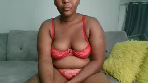 milky online show from March 15, 2026, 11:00 pm