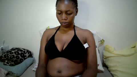 sexy_muna2 online show from July 6, 2026, 12:40 am