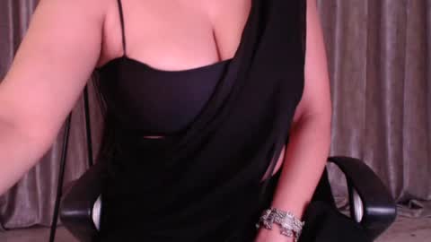 myra online show from May 27, 2026, 4:42 am