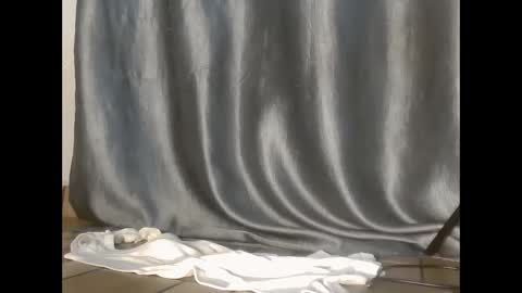 sexy_petitqueen online show from February 15, 2026, 7:51 am