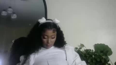 sexy pigeon online show from April 18, 2026, 6:45 pm