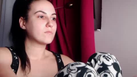 Snapshot of sexy_slimm25 chatting on February 28, 2025, 10:17 pm Slimm online show from February 28, 2025, 10:17 pm