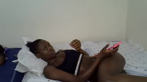 Im Zola online show from May 17, 2026, 6:33 am