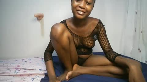 sexyasspetitte_ online show from January 11, 2025, 9:46 pm
