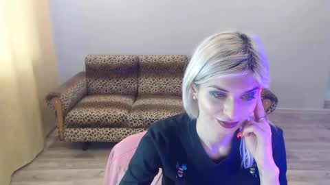 Snapshot of sexybeatriice chatting on January 21, 2025, 1:22 pm sexybeatriice online show from January 21, 2025, 1:22 pm