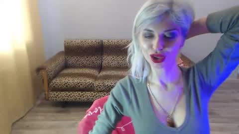 Snapshot of sexybeatriice chatting on February 2, 2025, 1:19 pm sexybeatriice online show from February 2, 2025, 1:19 pm