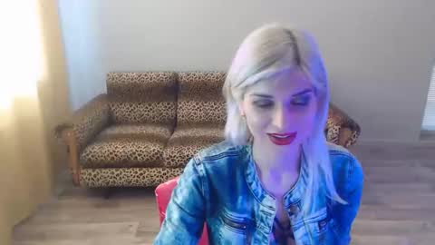 Snapshot of sexybeatriice chatting on February 14, 2025, 7:28 am sexybeatriice online show from February 14, 2025, 7:28 am
