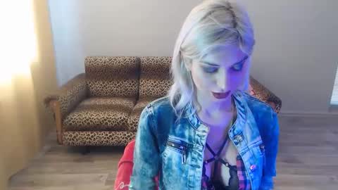 Snapshot of sexybeatriice chatting on February 16, 2025, 7:04 am sexybeatriice online show from February 16, 2025, 7:04 am