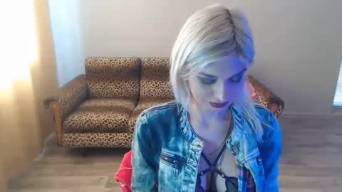 Snapshot of sexybeatriice chatting on February 16, 2025, 10:10 am sexybeatriice online show from February 16, 2025, 10:10 am