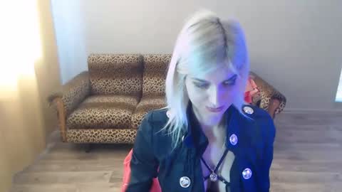 Snapshot of sexybeatriice chatting on February 17, 2025, 11:13 am sexybeatriice online show from February 17, 2025, 11:13 am