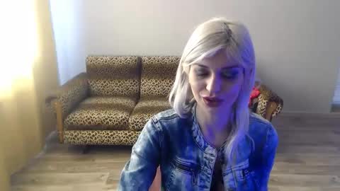 Snapshot of sexybeatriice chatting on February 22, 2025, 7:34 am sexybeatriice online show from February 22, 2025, 7:34 am