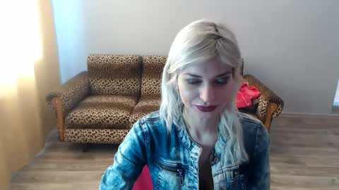 Snapshot of sexybeatriice chatting on February 24, 2025, 7:11 am sexybeatriice online show from February 24, 2025, 7:11 am