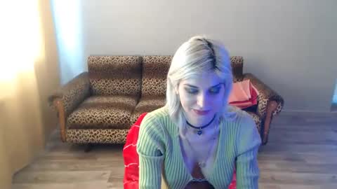 Snapshot of sexybeatriice chatting on March 8, 2025, 10:11 am sexybeatriice online show from March 8, 2025, 10:11 am