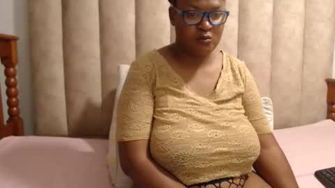 sexybustyxx online show from April 8, 2026, 6:24 am