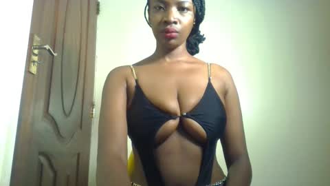 sexyclara90 online show from March 3, 2026, 9:04 am