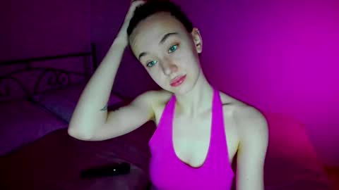 Snapshot of sexycocobutt chatting on February 14, 2025, 6:34 am Sophia online show from February 14, 2025, 6:34 am