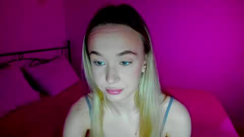 Snapshot of sexycocobutt chatting on March 1, 2025, 11:50 am Sophia online show from March 1, 2025, 11:50 am