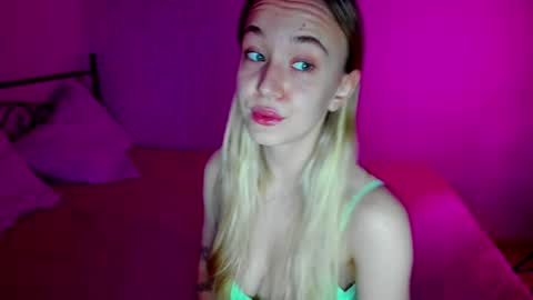 Snapshot of sexycocobutt chatting on March 12, 2025, 2:01 pm Sophia online show from March 12, 2025, 2:01 pm