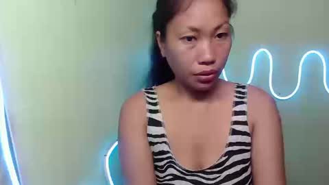 sexyemie29 online show from December 17, 2025, 2:39 am