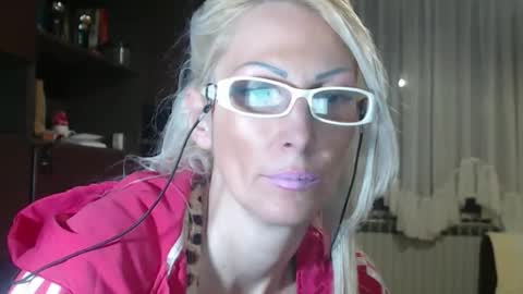 Snapshot of sexyeni chatting on September 22, 2025, 8:22 pm ENI pvt moan your name WHEN I M NOT online you tell me in SNAPCHAT deal yes add me... FREE TWITTER magiconline101...... online show from September 22, 2025, 8:22 pm