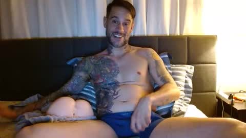 Sexy Fit Daddy online show from April 8, 2026, 4:45 am