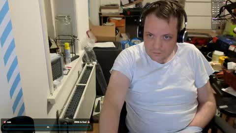 Snapshot of sexyhotboy87 chatting on January 21, 2025, 5:49 am Henry online show from January 21, 2025, 5:49 am