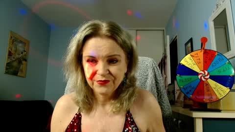 Snapshot of sexyjennyeu chatting on January 1, 2025, 8:37 pm Jenny online show from January 1, 2025, 8:37 pm