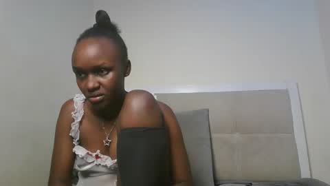 Snapshot of sexykiki18 chatting on January 17, 2026, 6:33 pm sexykiki18 online show from January 17, 2026, 6:33 pm