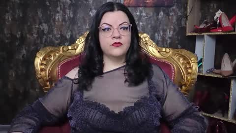 Mistress Lilian Lestrange online show from April 19, 2026, 8:24 am