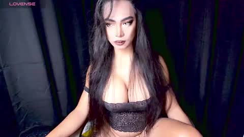 April online show from March 11, 2026, 11:00 pm