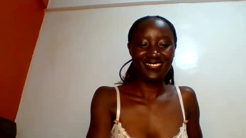 sexylucia5 online show from May 28, 2026, 10:40 pm