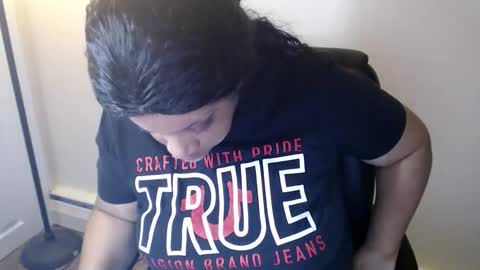 SexyMona online show from February 5, 2026, 5:56 am