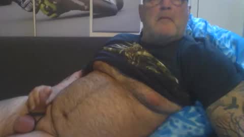 sexypaa online show from March 18, 2026, 7:39 pm