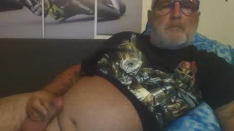 sexypaa online show from April 27, 2026, 7:01 pm