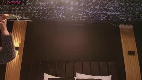 R A C H E L online show from October 15, 2025, 12:05 pm