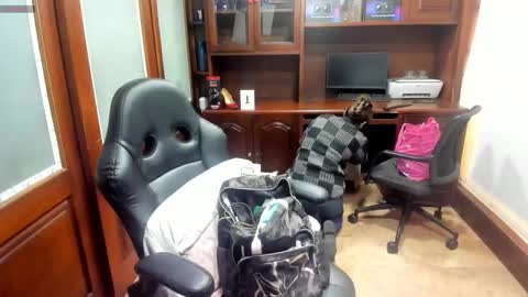 R A C H E L online show from November 5, 2025, 12:16 pm