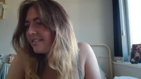 Snapshot of sexyracquelukxx chatting on November 17, 2025, 9:26 am sexyracquelukxx online show from November 17, 2025, 9:26 am