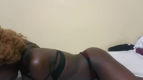 Snapshot of sexyranny chatting on February 19, 2025, 12:25 am ranny online show from February 19, 2025, 12:25 am