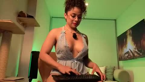 Ivanna and Esteban online show from April 25, 2026, 9:45 am