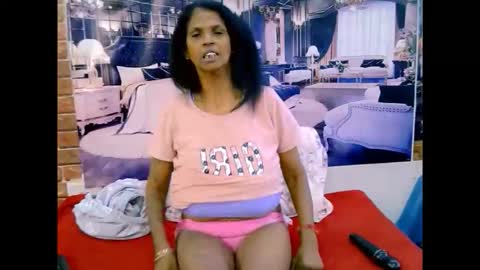 Snapshot of sexyva4u2luv chatting on March 10, 2026, 6:18 am sexyva4u2luv online show from March 10, 2026, 6:18 am