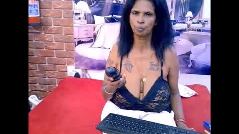 Snapshot of sexyva4u2luv chatting on March 19, 2026, 9:57 am sexyva4u2luv online show from March 19, 2026, 9:57 am